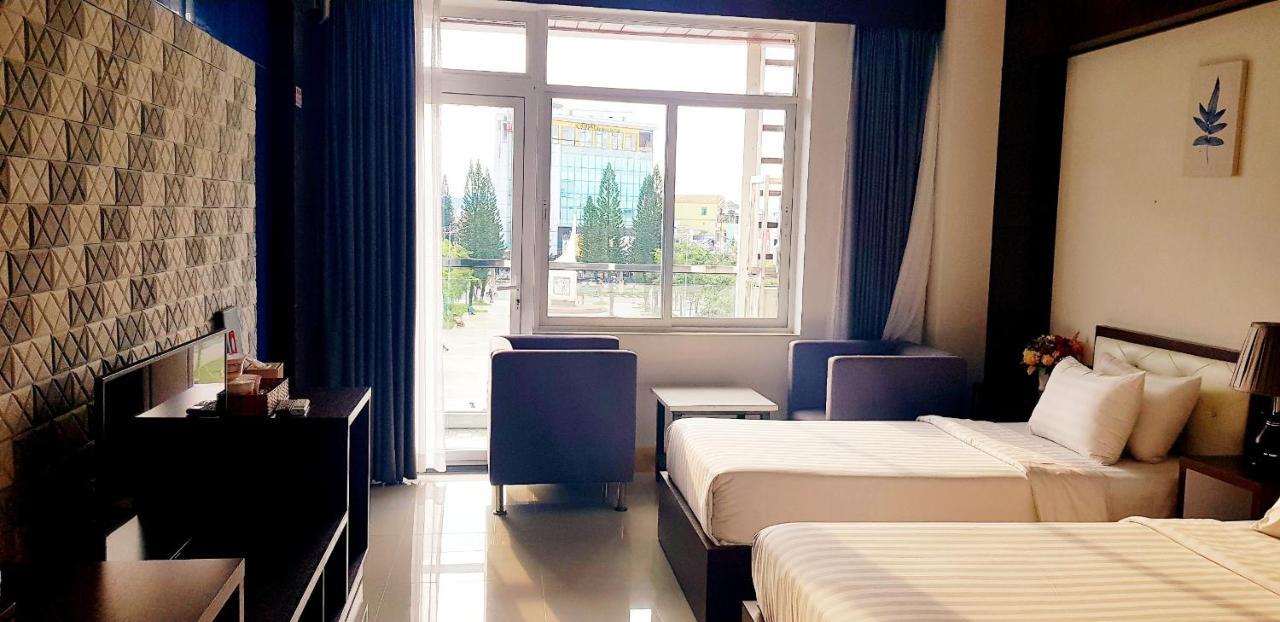 Quoc Thanh Hotel Long Khanh Dış mekan fotoğraf