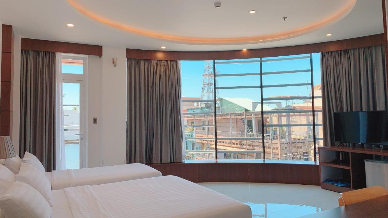 Quoc Thanh Hotel Long Khanh Dış mekan fotoğraf