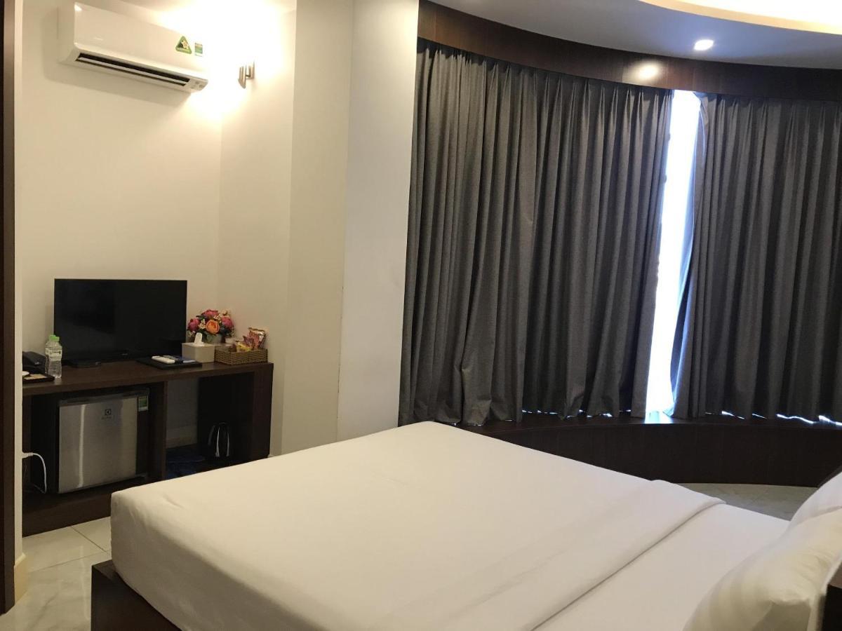 Quoc Thanh Hotel Long Khanh Dış mekan fotoğraf
