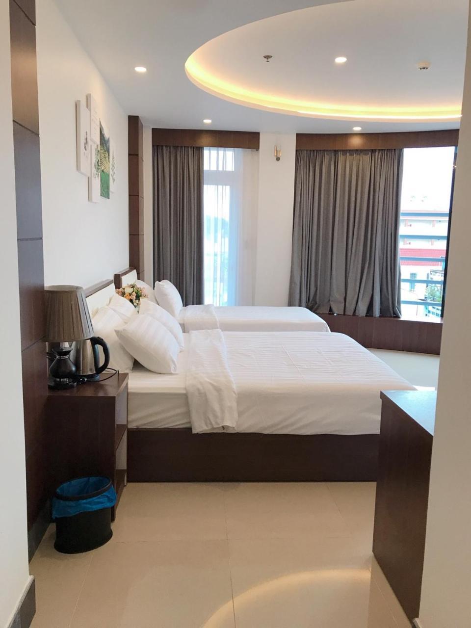 Quoc Thanh Hotel Long Khanh Dış mekan fotoğraf