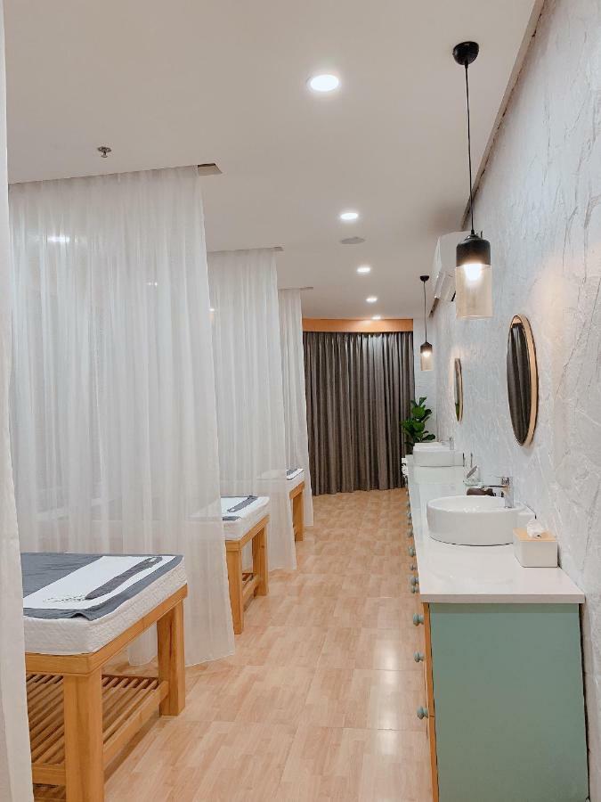 Quoc Thanh Hotel Long Khanh Dış mekan fotoğraf