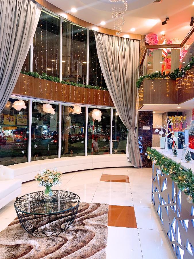 Quoc Thanh Hotel Long Khanh Dış mekan fotoğraf